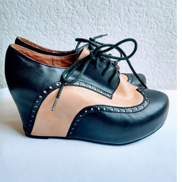 Jeffrey Campbell Oxford Wedge Heel Size 6 - Picture 3 of 7